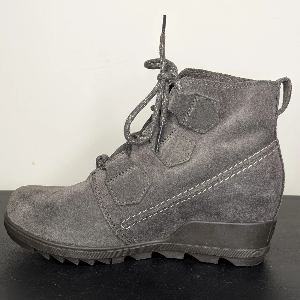 Sorel Women's Evie‎ Lace Up Suede Wedge Ankle Boot Gray Size 6.5